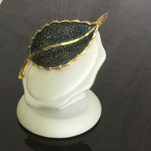 Vtg.Signed Mamselle Gold 3D Curled Leaf Brooch
